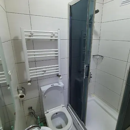 Ariya Yildiz Apart 103 *
